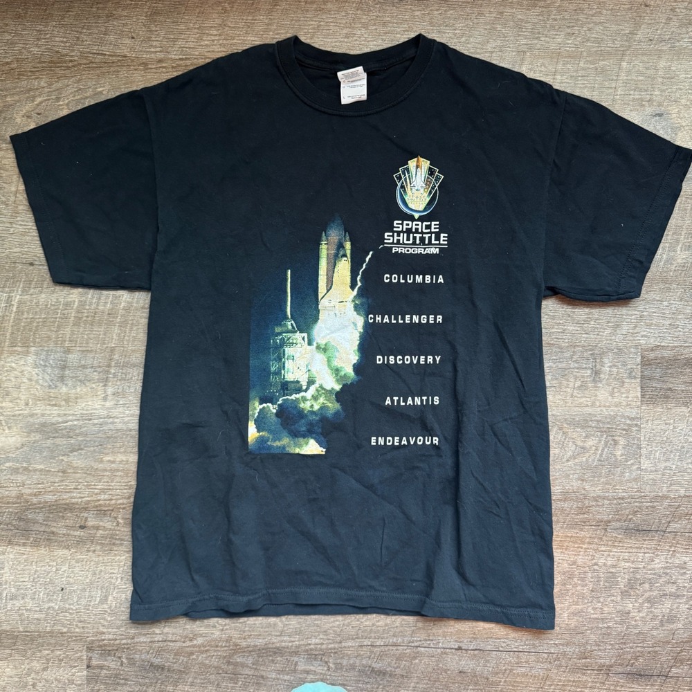 NASA Space Shuttle Program Missions List Graphic T-Shirt Black Mens Gildan L